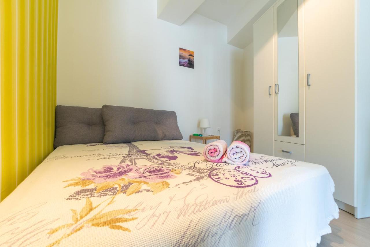 Апартаменты • Charming ǀ Near City Mall ǀ 1Br • Скопье Экстерьер фото