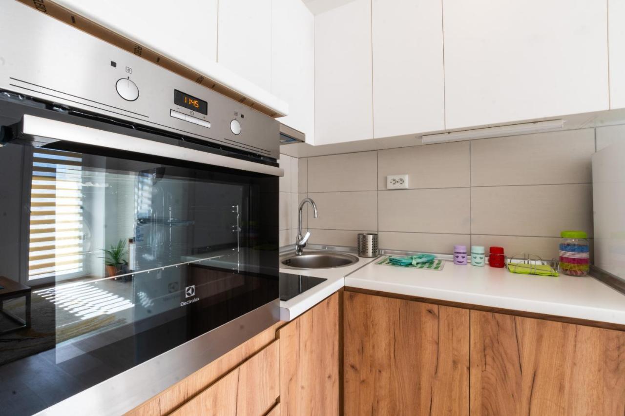 Апартаменты • Charming ǀ Near City Mall ǀ 1Br • Скопье Экстерьер фото